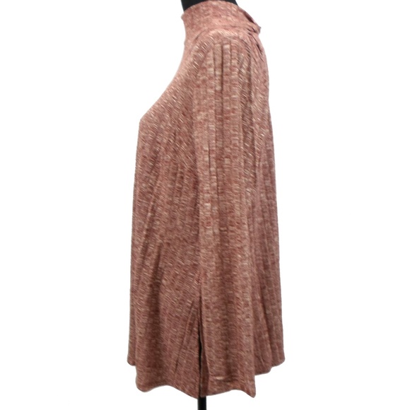 Pink Lattice Shoulder Tunic Top - Picture 3 of 7